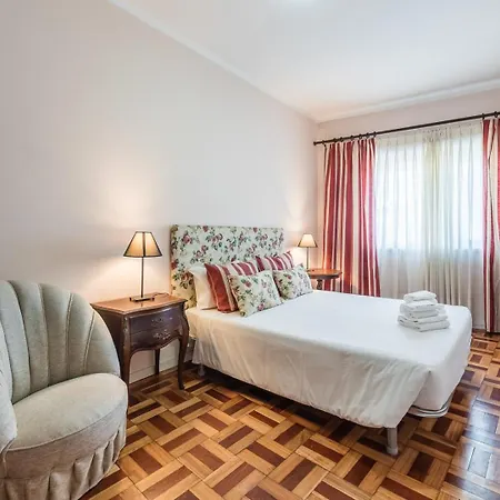 Daire Guestready - Urban Escape In *